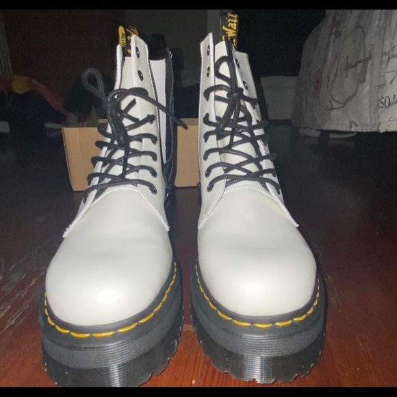 Dr. Marten White Jadon's Women's Size 10 - Picture 2 of 3